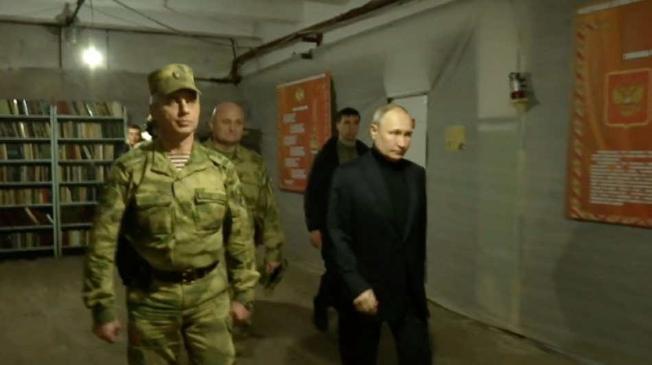 Anger in Kyiv as Putin visits Ukraine frontline regions 