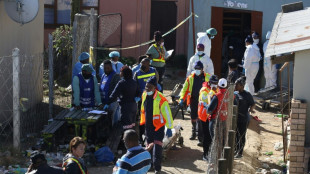 Afrique du Sud: attente des résultats d'autopsie après la mort de 21 jeunes dans un bar informel