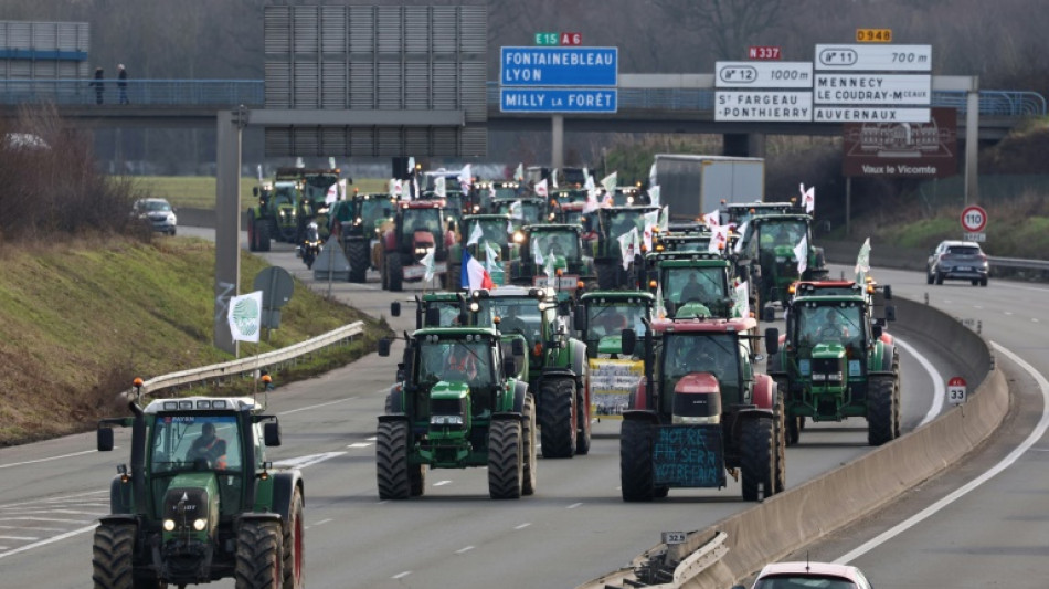 Les agriculteurs ne désarment pas avant de nouvelles annonces