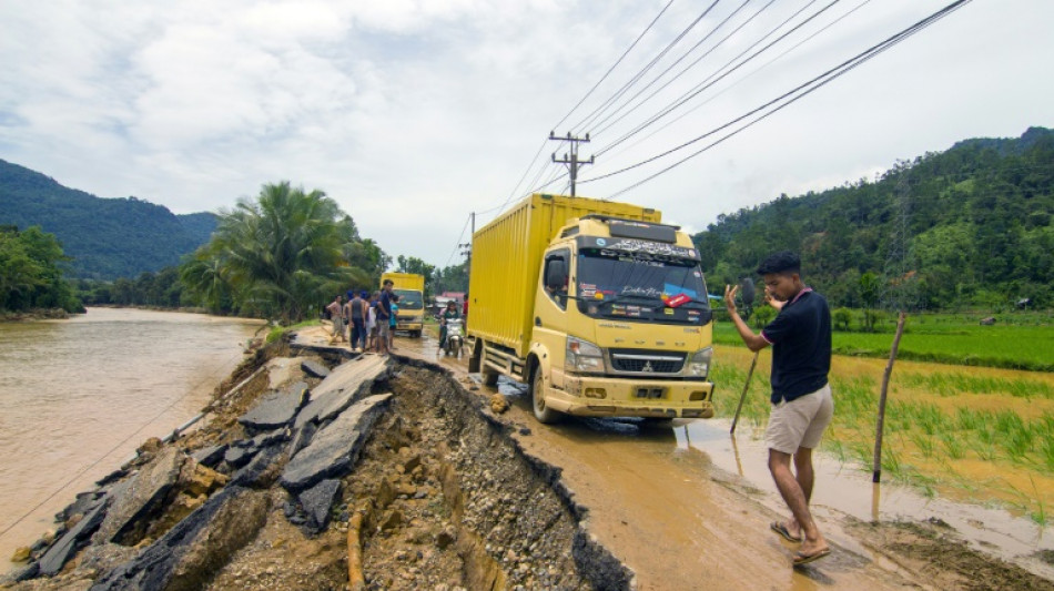 Indonésie: 18 morts et 5 disparus à la suite d'inondations à Sumatra