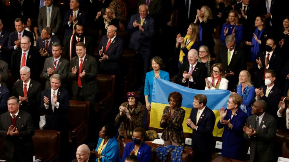 Un Congrès américain en bleu et jaune pour accueillir Zelensky