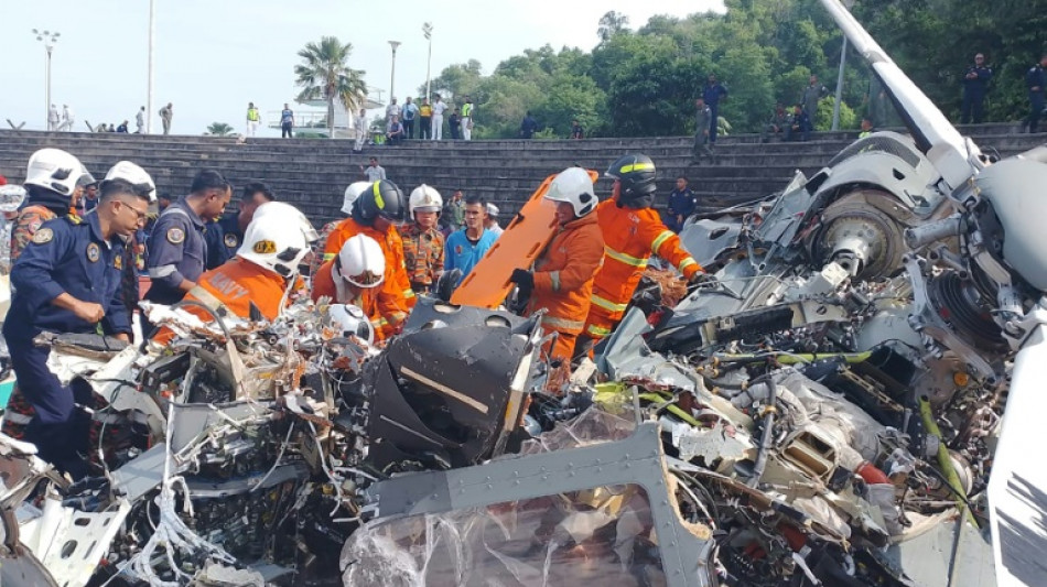 Malaisie: 10 morts dans une collision entre deux hélicoptères militaires