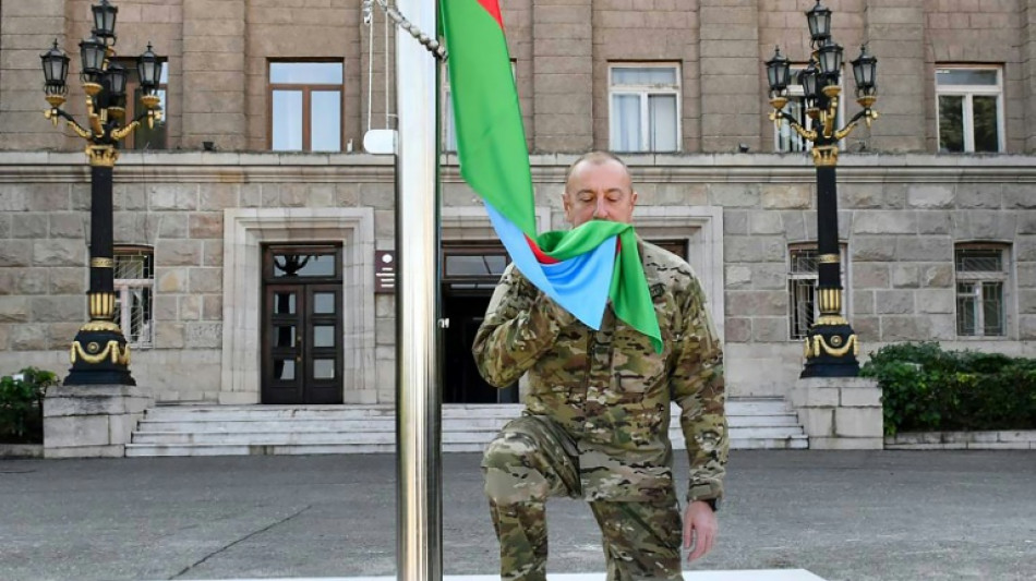 Haut-Karabakh: Aliev, pour sa première visite à Stepanakert, hisse le drapeau azerbaïdjanais