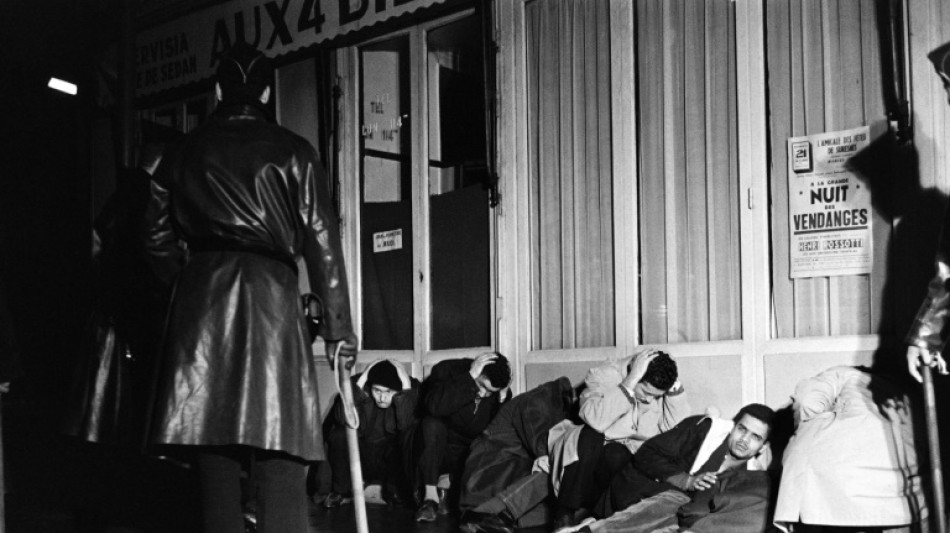 L'Assemblée condamne le "massacre" d'Algériens le 17 octobre 1961 à Paris