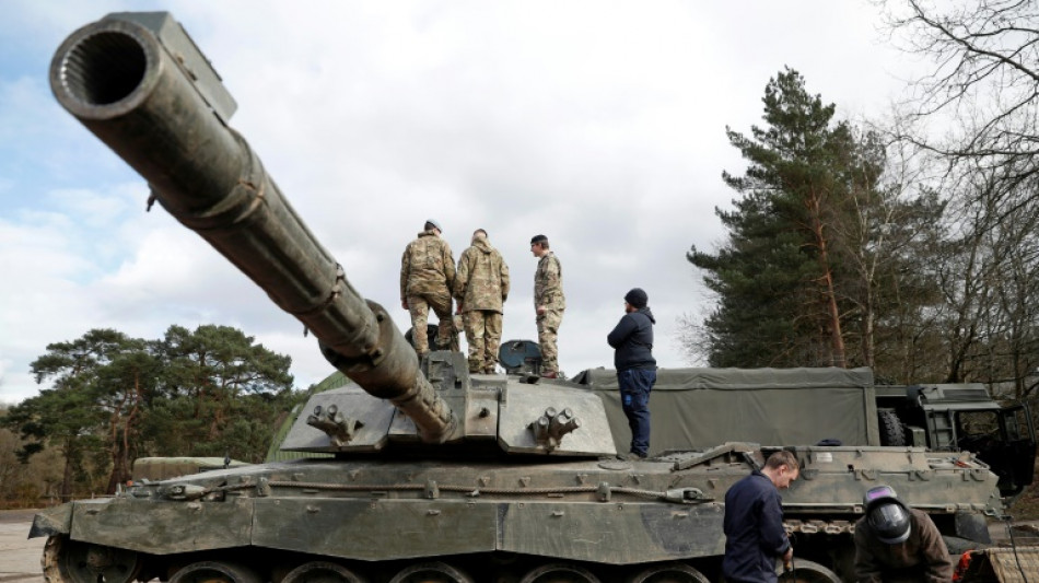 UK sending heavy tanks to Ukraine, prompts Russian warning