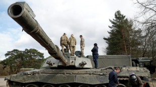 UK sending heavy tanks to Ukraine, prompts Russian warning