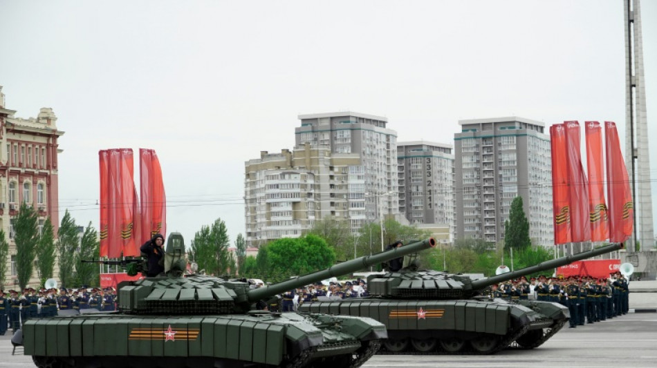 Moscou acte l'envolée de ses dépenses militaires, Kiev accueille ses alliés