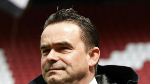 Foot: Overmars quitte l'Ajax après l'envoi de "messages déplacés" à des femmes