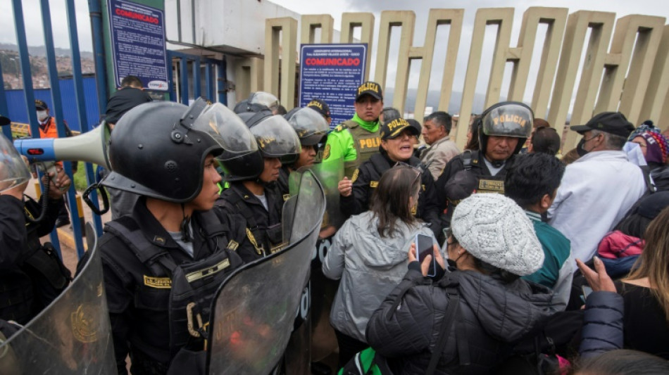 Protests strand 5,000 tourists in Machu Picchu gateway city