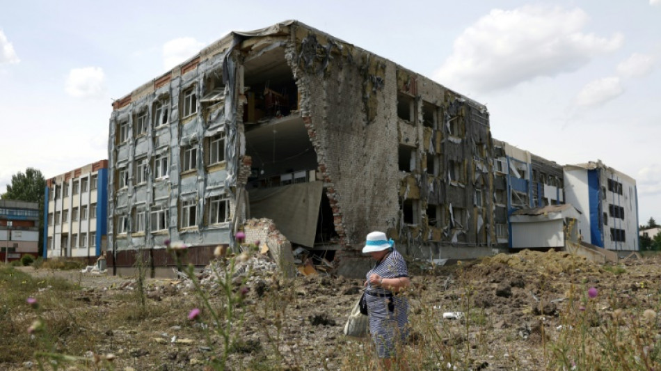 Soldats en zones civiles, collaborateurs des Russes: les délicates questions de la guerre en Ukraine