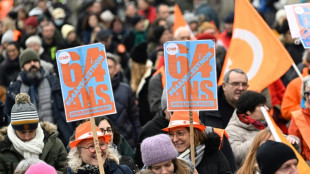 Retraites: le gouvernement tente d'éteindre la polémique sur les femmes "pénalisées"