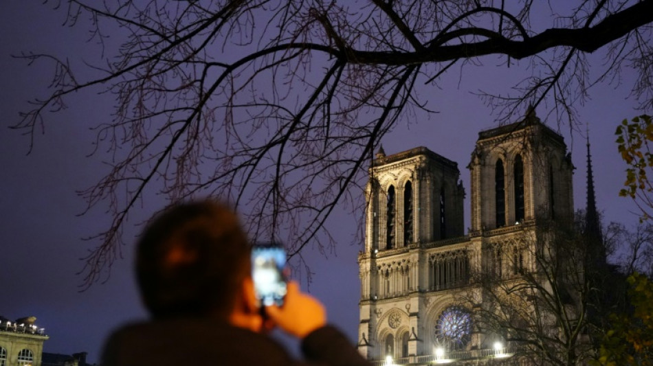 La ausencia de representantes de España en la reapertura de Notre Dame genera perplejidad