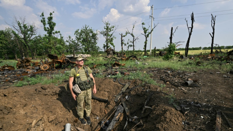 Ukraine forces pushed back from Severodonetsk centre