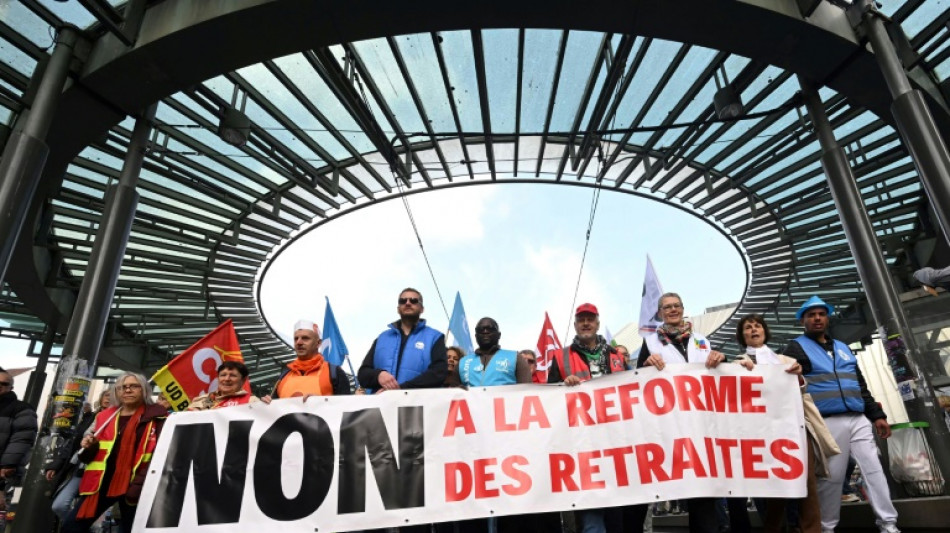 Un 1er mai "combatif" contre la réforme des retraites, mais pas de raz-de-marée