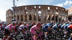 Pogacar vince il Giro d'Italia, ultima tappa a Merlier