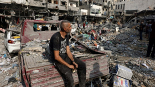 Pas de répit dans les bombardements israéliens à Gaza, vastes destructions