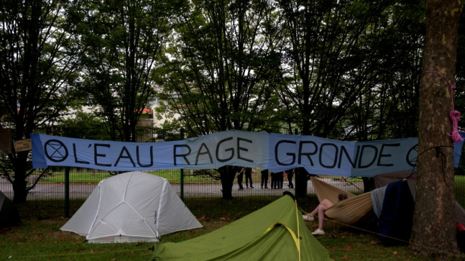 Bassines: le "Convoi de l'eau" campe à Orléans pour exiger un moratoire