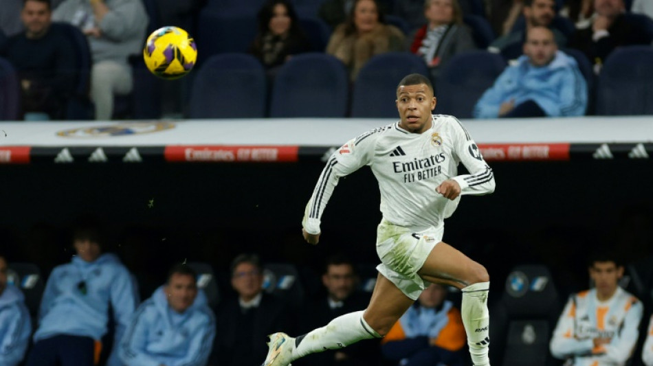 Real Madrid luta pela liderança do Espanhol em jogo adiado contra o Valencia