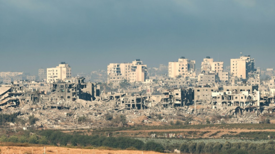 Israël fouille le principal hôpital de Gaza, les communications hors service