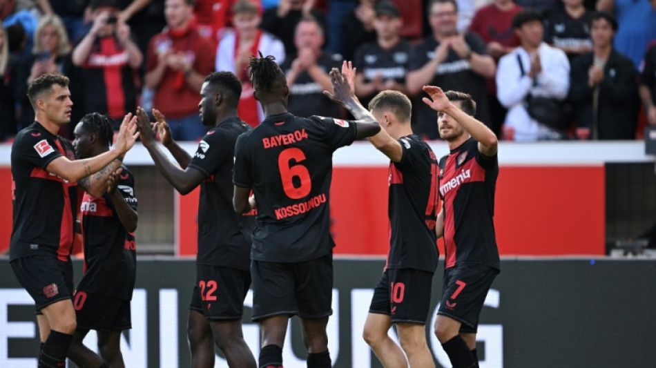 Leverkusen goleia Heidenheim e mantém disputa pela liderança do Alemão com o Bayern