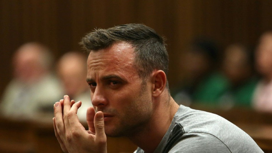 Condenado pelo assassinato da namorada, Oscar Pistorius deixará prisão em liberdade condicional