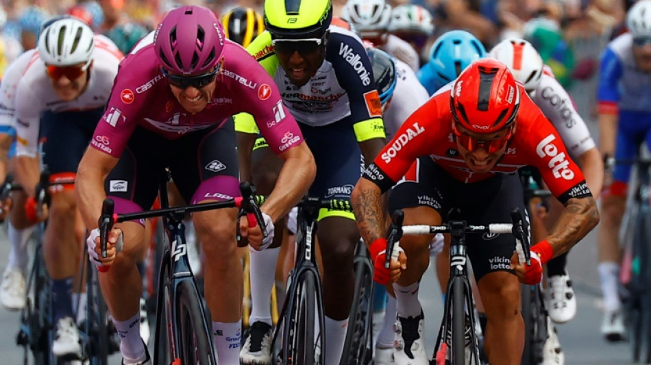 France's Demare sprints to second consecutive Giro stage win