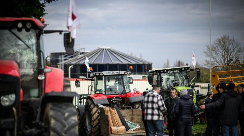 L'exécutif sur le qui-vive face au malaise des agriculteurs, courtisés par le RN