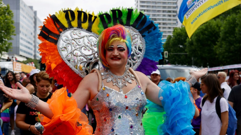 Hunderttausende Menschen beim Christopher Street Day in Berlin 