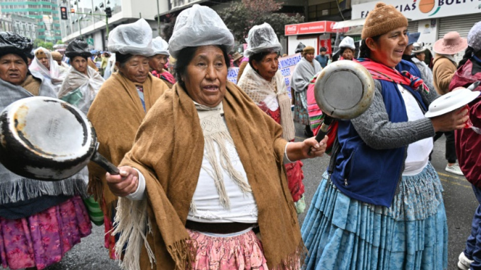 Miles marchan para exigir al gobierno boliviano soluciones a la crisis económica