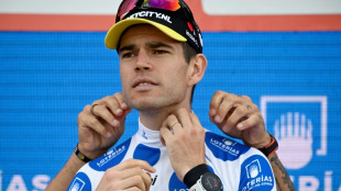 Wout Van Aert injured knee in Vuelta crash. team say