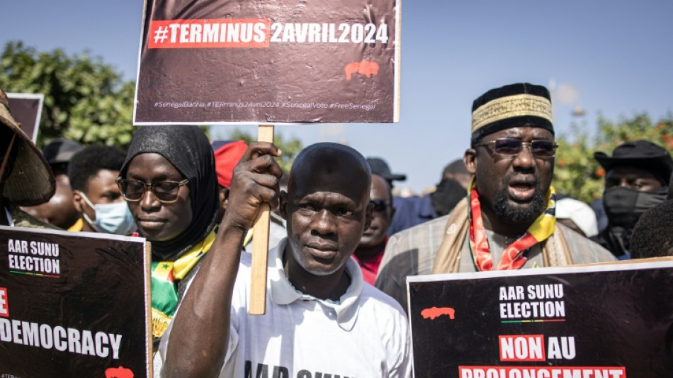 Présidentielle: 15 candidats réclament l'élection avant la fin du mandat de Sall