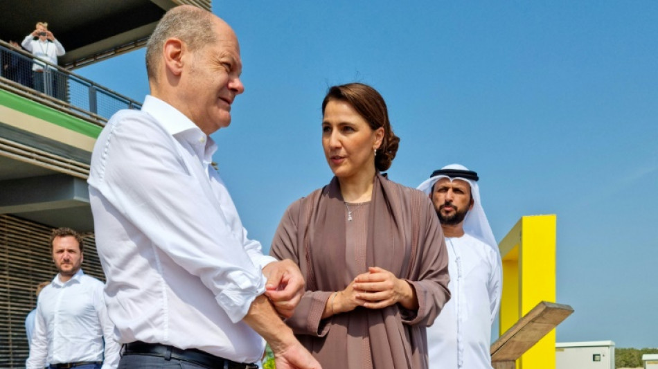 Olaf Scholz fait état à Abou Dhabi de "progrès" sur des nouvelles sources d'énergie