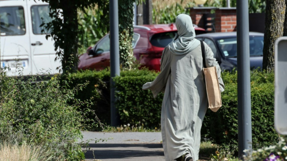 Interdiction de l'abaya à l'école: le Conseil d'Etat appelé à trancher