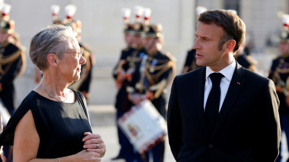 Remaniement: dîner à l'Elysée pour ministres en sursis