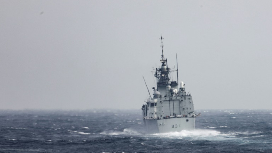 US and Canadian warships sail through Taiwan Strait 