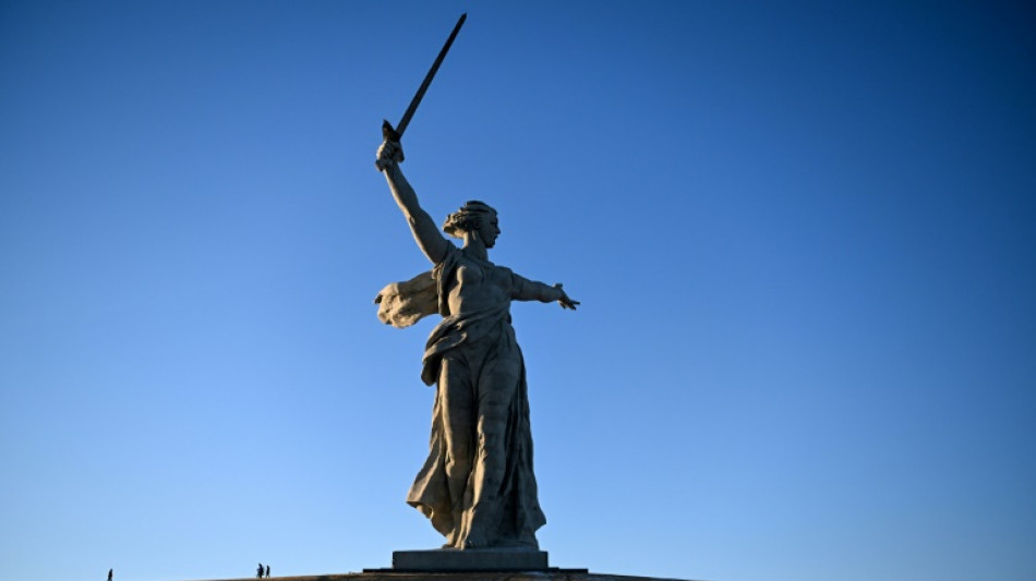 Russians mark Stalingrad anniversary in shadow of Ukraine conflict