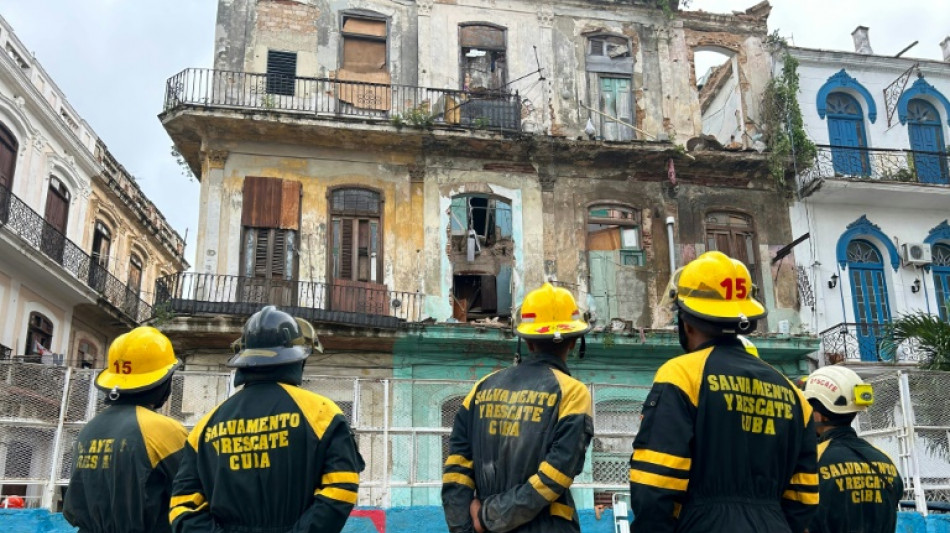 Desabamento de prédio deixa três mortos em Havana