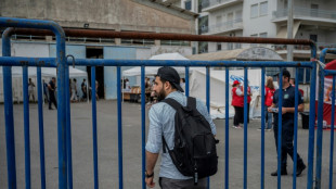 Pais de sírios desaparecidos em tragédia de embarcação grega 'rezam dia e noite'