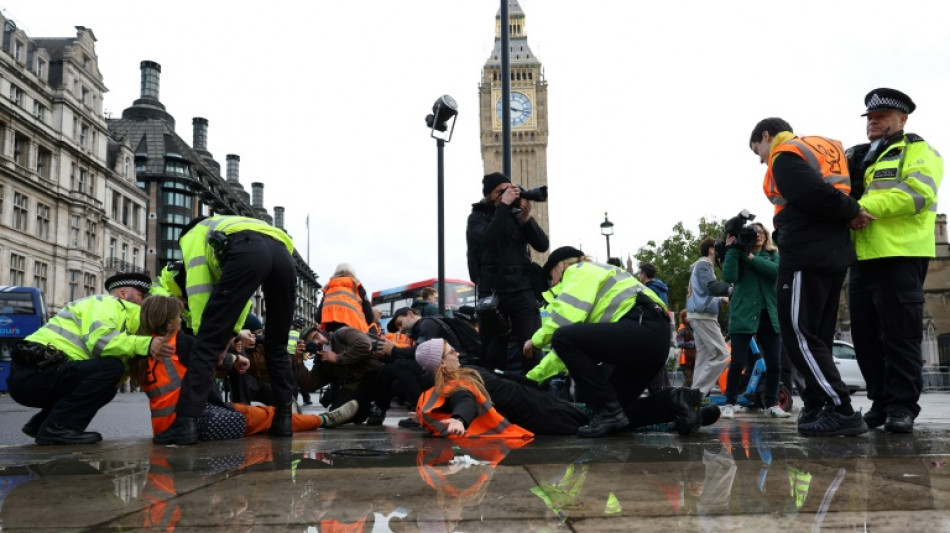 Londres: 62 militants écologistes arrêtés lors d'une marche contre les hydrocarbures