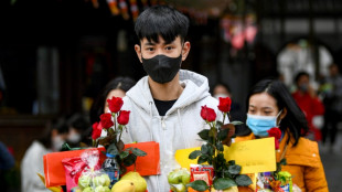 Vietnamese Valentine's: help me find a partner, Buddha