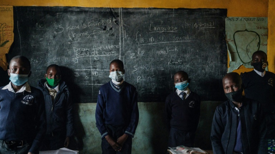 La estudiante de primaria más vieja del mundo muere en Kenia a los 99 años