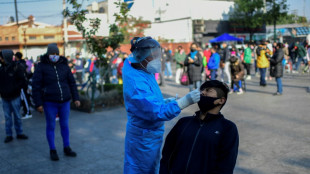 México presume descenso en contagios de covid-19, pero alcanza pico en muertes