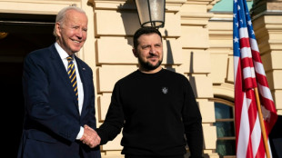 Visite surprise à Kiev de Biden qui promet plus d'aide militaire