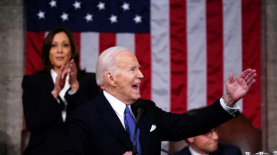 Combatif, vif, blagueur: Biden s'offre un coup de jeune au Congrès