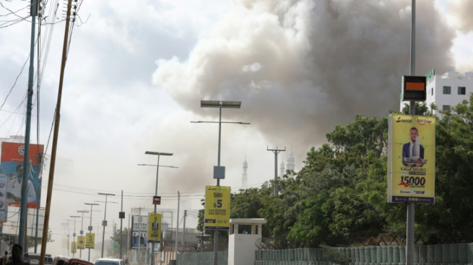 Somalie: au moins 100 morts dans le double attentat à la voiture piégée à Mogadiscio 