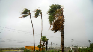 Norma se convierte a tormenta tropical tras impactar en la mexicana Baja California Sur