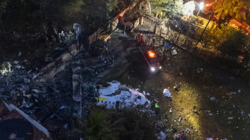 61 muertos tras la caída en picado de un avión en Brasil