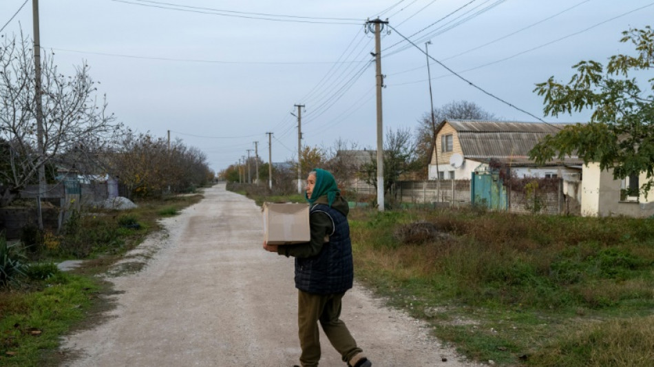 Homesick Ukrainians test luck along Kherson front