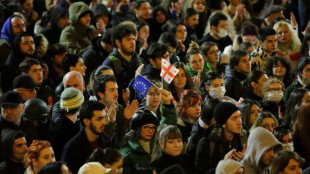 Géorgie: des milliers de manifestants à Tbilissi malgré le retrait d'un projet de loi répressif