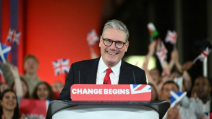 Nuevo primer ministro británico laborista promete "reconstruir" el Reino Unido